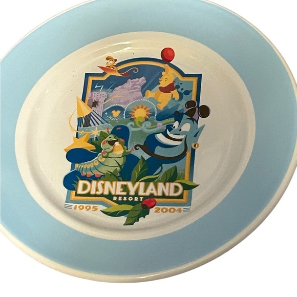 NET Rare Disney Land Diamond Celebration Plate Winnie The Pooh, Genie - Picture 2 of 3